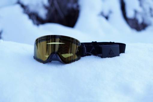 AMOQ Vision Vent+ Magnetic Skoterglasögon HEATED Blackout - Yellow - Goggles - D426971 - 1