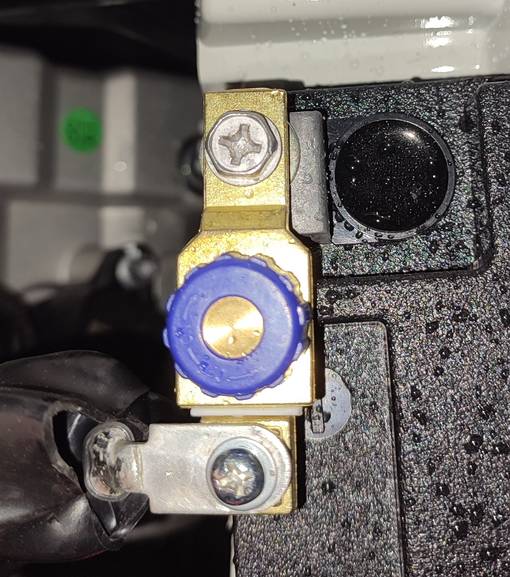 Bronco Huvudströmbrytare universal - Tändstift - D456001 - 1