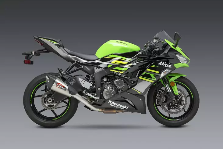 Yoshimura 3/4 System Exhaust Kawasaki Zx-6R 19-24 AT2 3Qtr Ss-Cf - Ljuddämpare - D502382 - 1