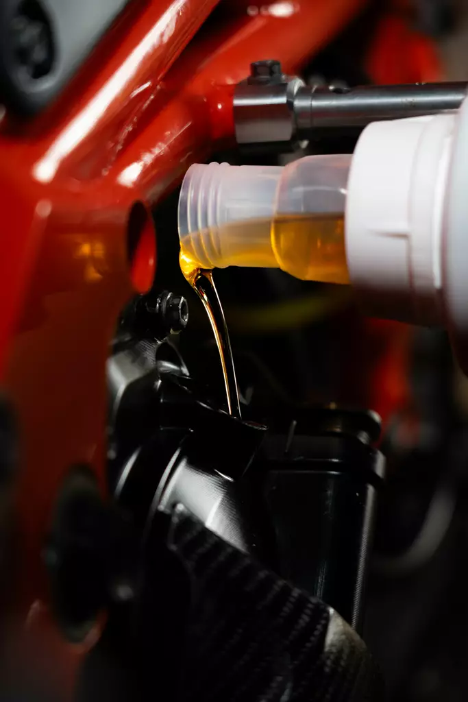 Ipone Shogun 10W30 1L (15) - Fyrtaktsolja - D505986 - 1